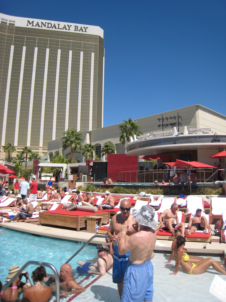 Pool party
