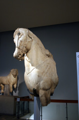 BigHouseStatue