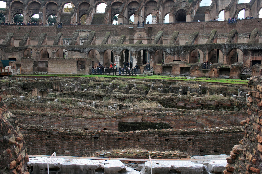 Colloseo_In_01