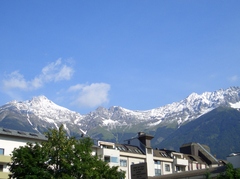 屋根の上の尾根