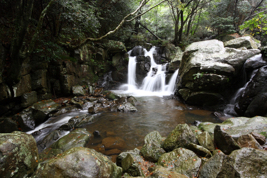 尼ん滝（全景）