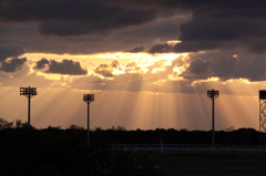 門別競馬場の夕景