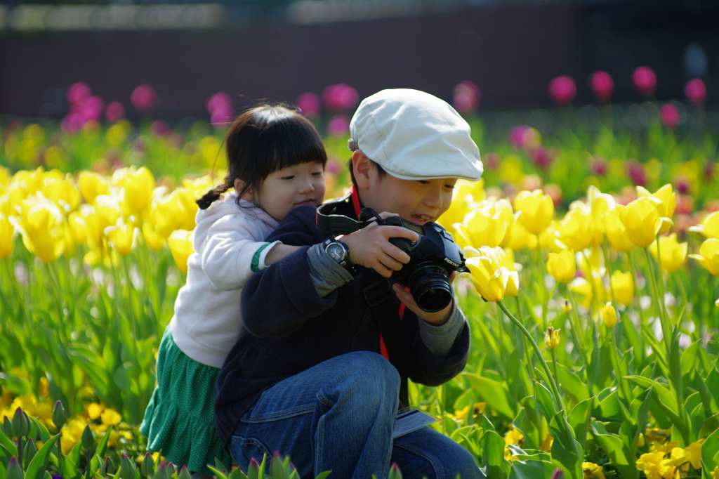 花畑の兄妹