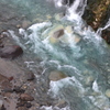 青い川