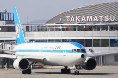 ANA B767-300 モヒカンジェット