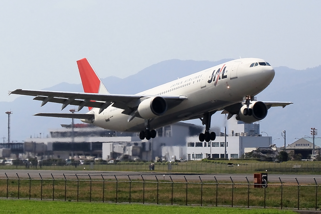 JAL A300-600R