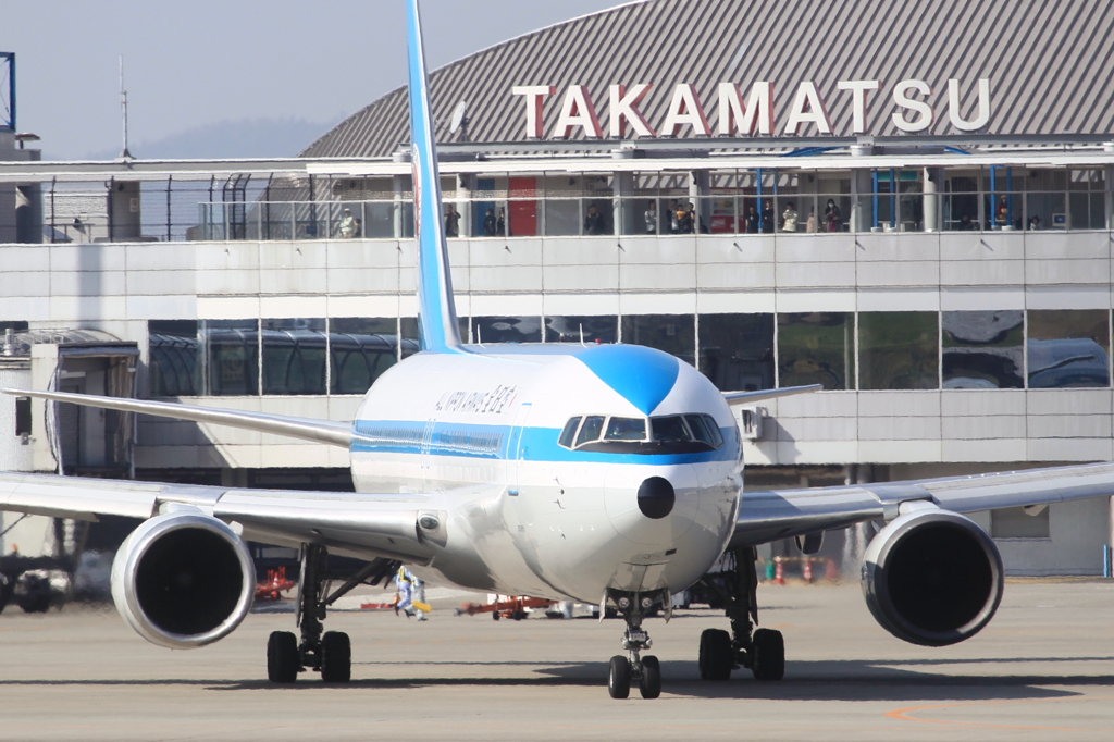 ANA B767-300 モヒカンジェット by jun-ko.a （ID：465042） - 写真 