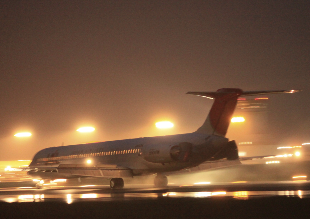 JAL MD-81