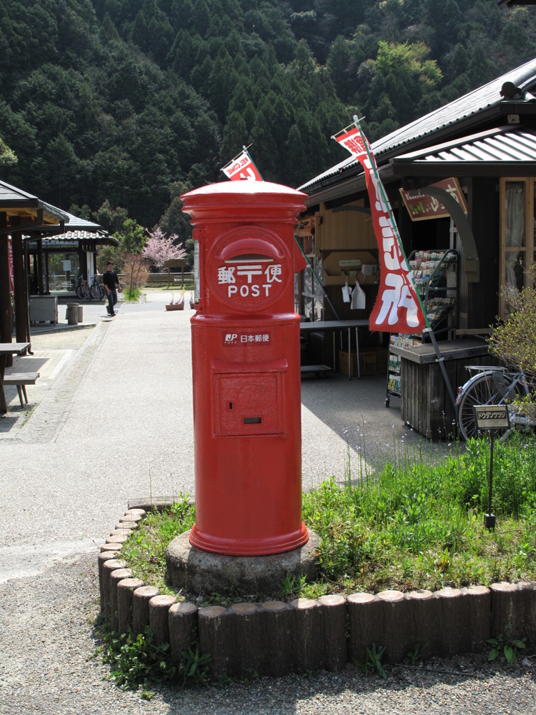 昭和の郵便ポスト