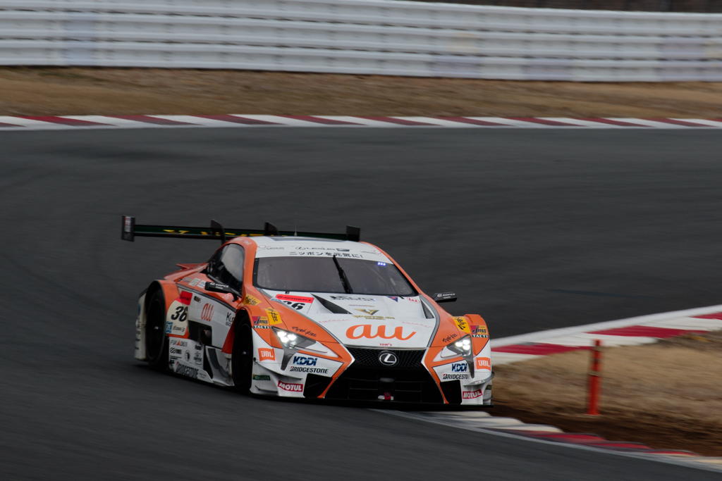 #36 au TOM'S LC500