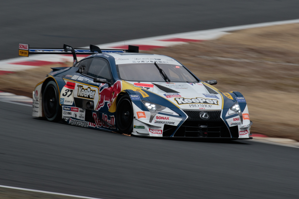 #37　KeePer　TOM'S　LC500