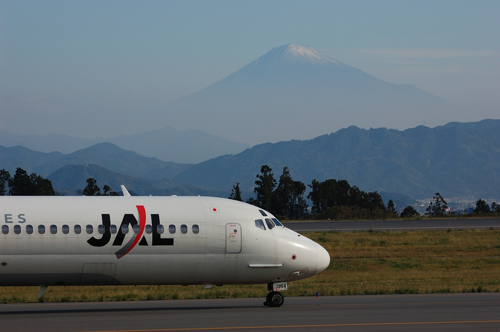 富士と飛行機