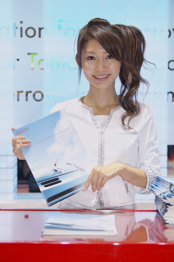 東京モーターショー2009-29　織田千穂さん