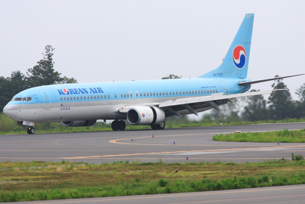静岡空港にて　737-900