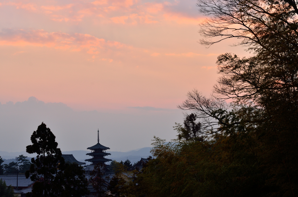 斑鳩、年の瀬の夕暮れ