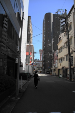 ポートタワーへの１本路（みち）