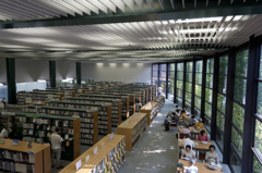 金沢市立玉川図書館