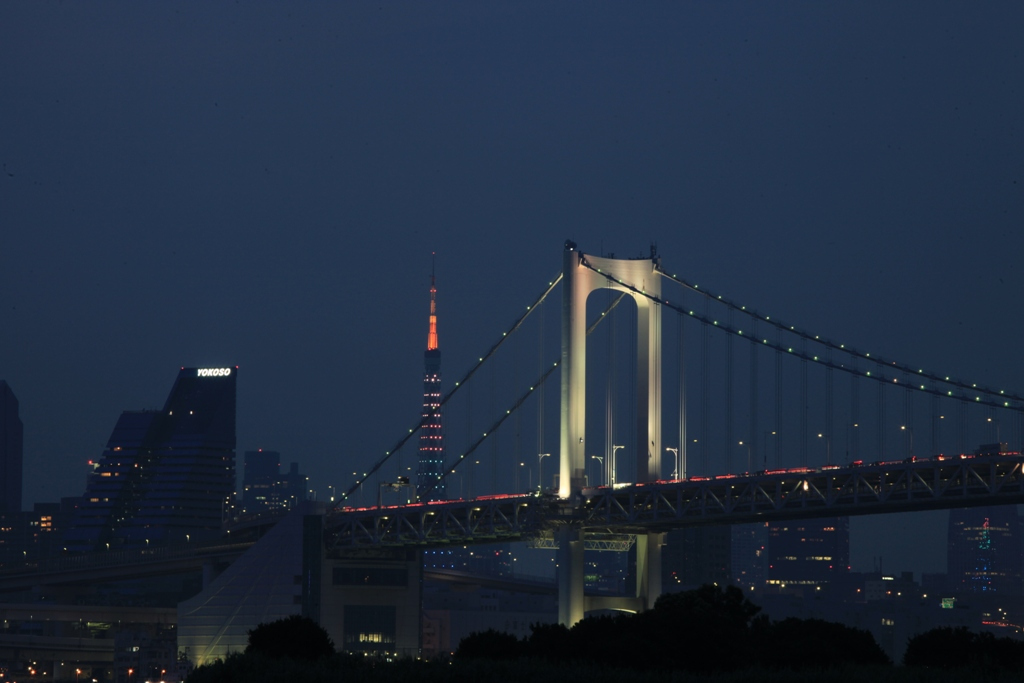 東京タワーとレインボー