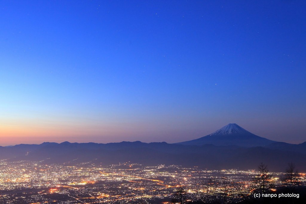 夜明け