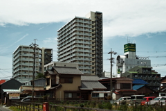 田舎の高層ビル
