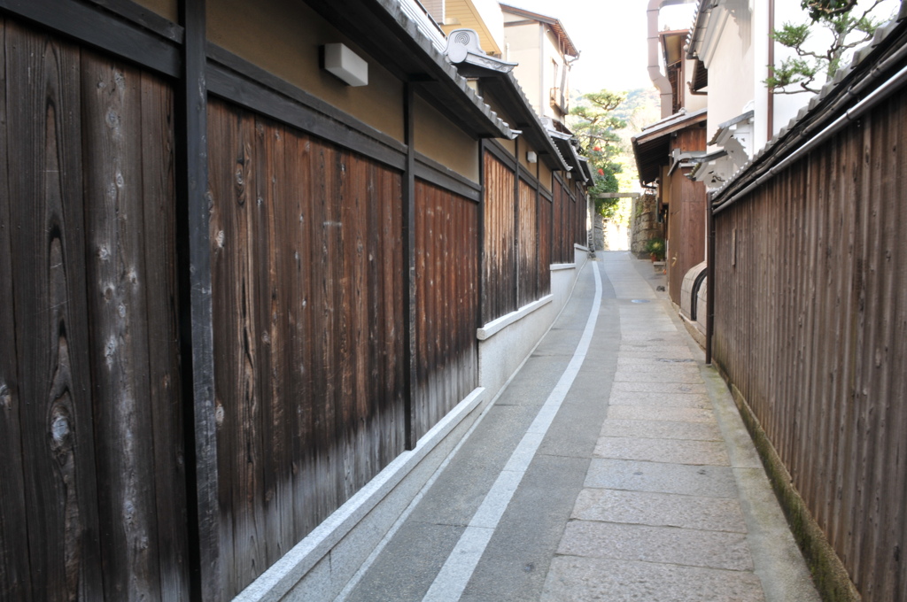 石塀小路