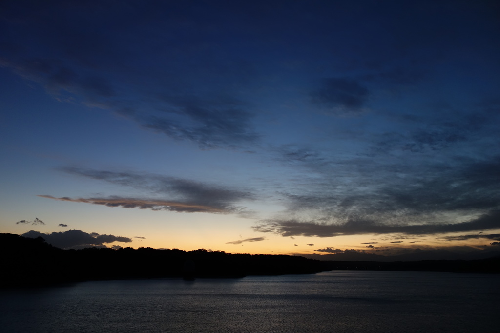 たま湖の夕暮れ