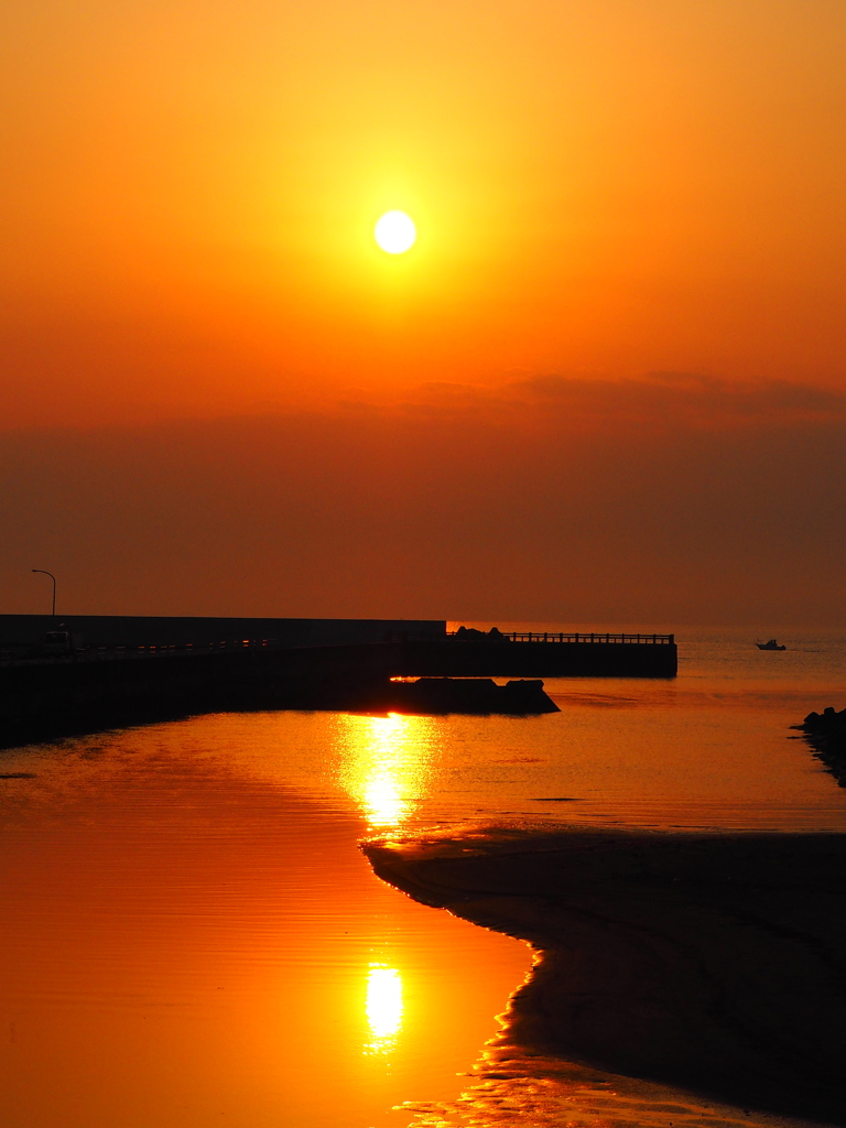 湊川の朝