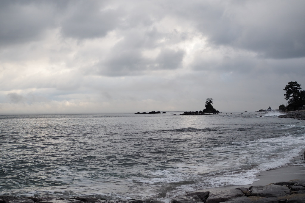 雪の合間に　②