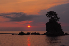 雨晴の日の出　②
