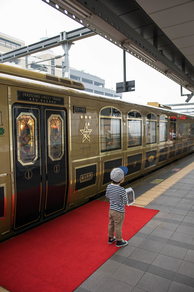 或る列車　ホームから5