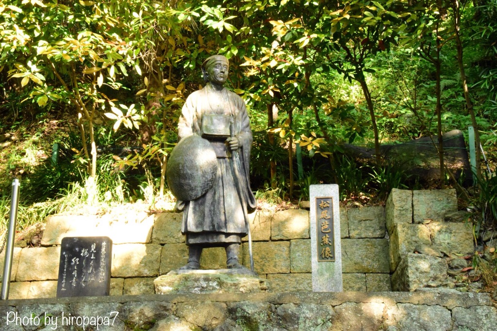 松尾芭蕉像
