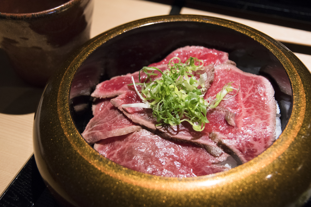 「とろけるお肉」