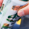 ビール片手に野球観戦