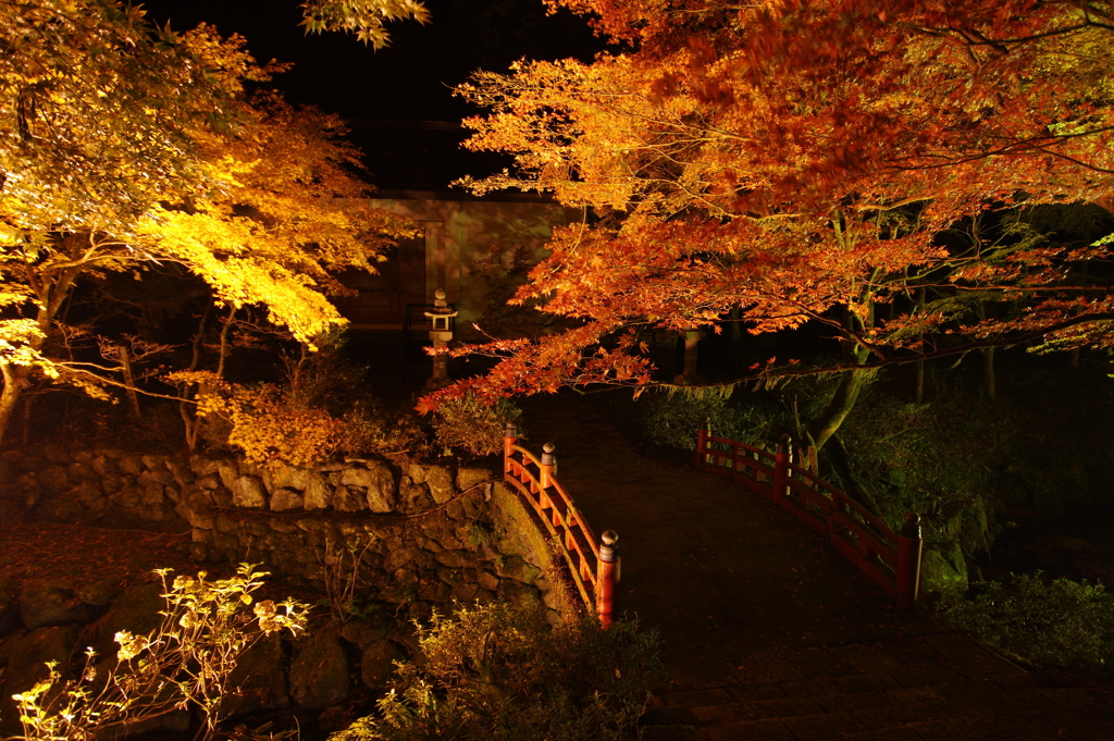 横蔵寺の紅葉