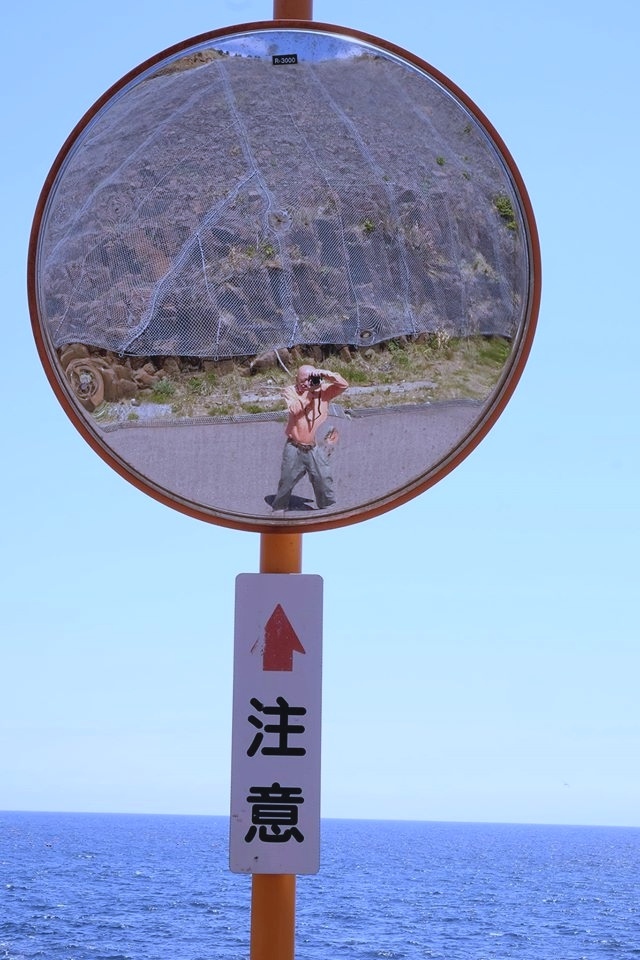 この男に注意