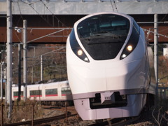 JR EAST E653