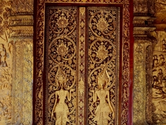 ルアンパバーン ワット マイの金の装飾