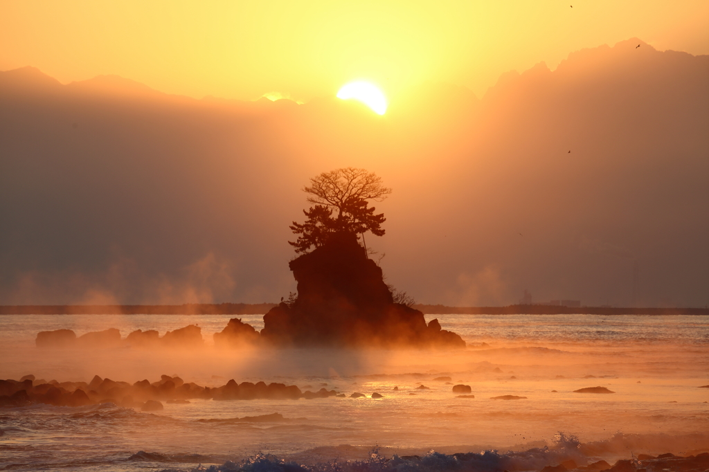 雨晴海岸の日の出