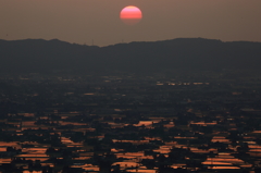 砺波平野　散居村の夕日