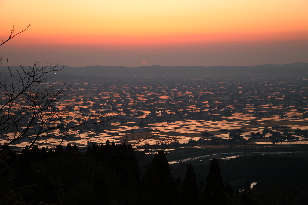 残照の散居村