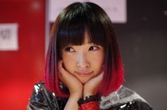 待つ娘