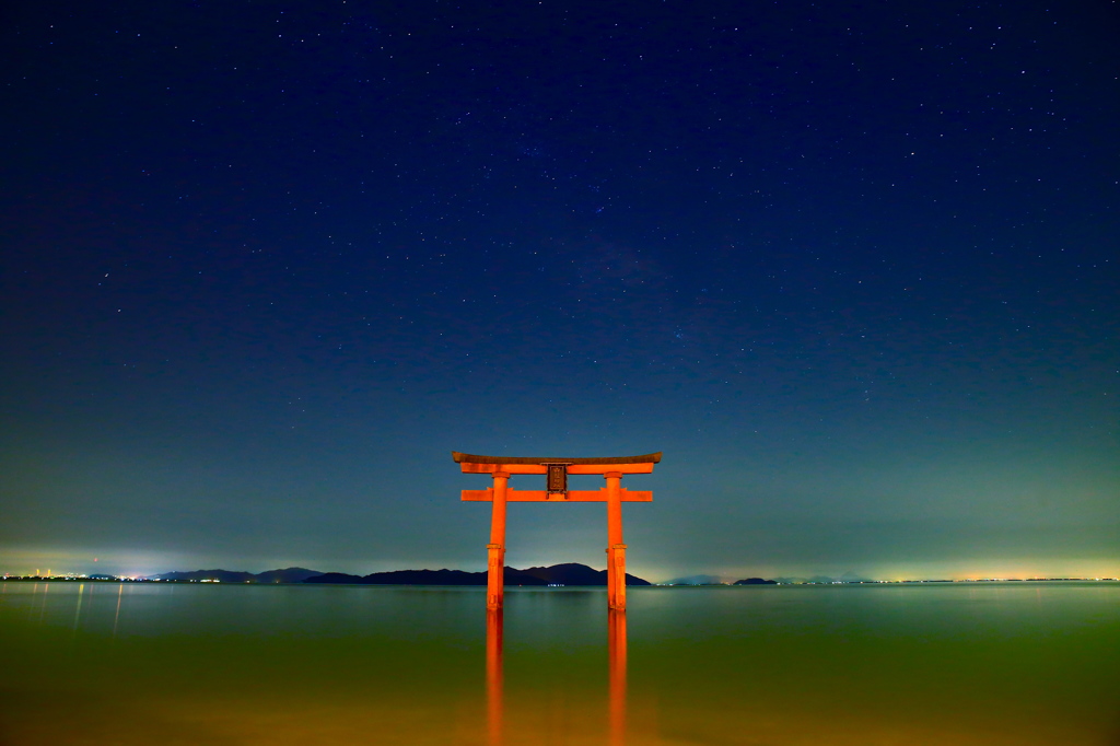 白髭神社の夜