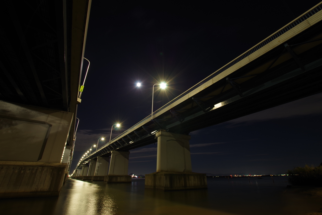 琵琶湖大橋2　中秋の名月