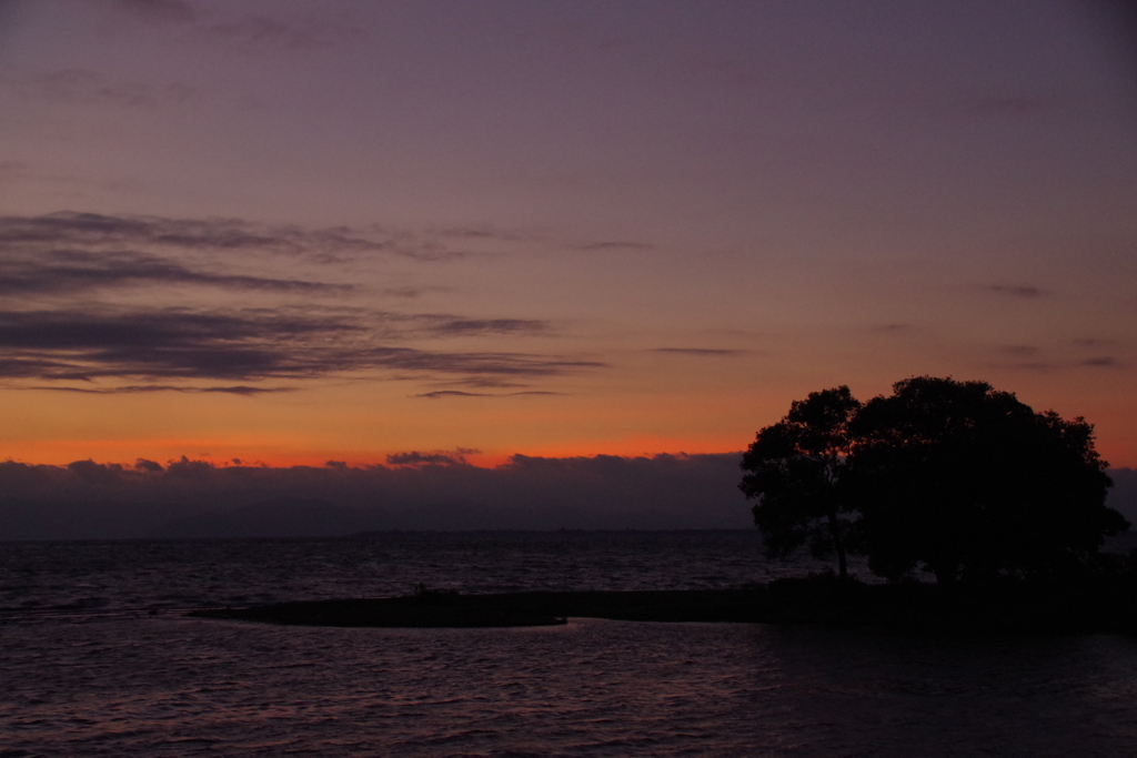7月26日琵琶湖の夕日3