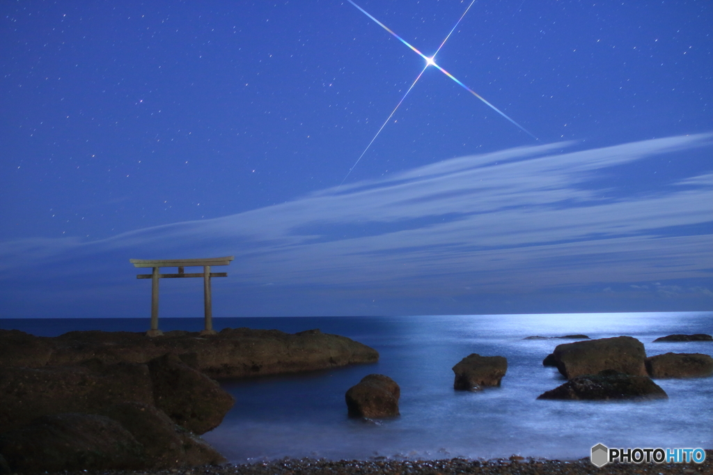 未明の神磯鳥居～明けの明星