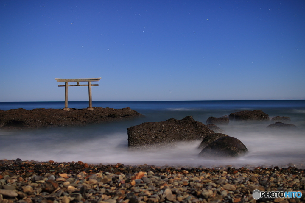 夜の神磯鳥居