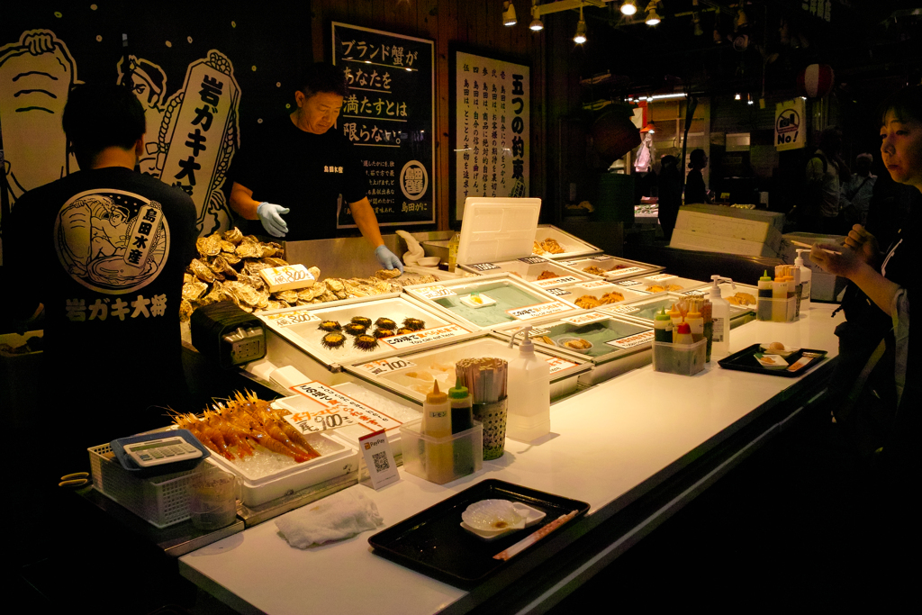金沢　近江町市場にて