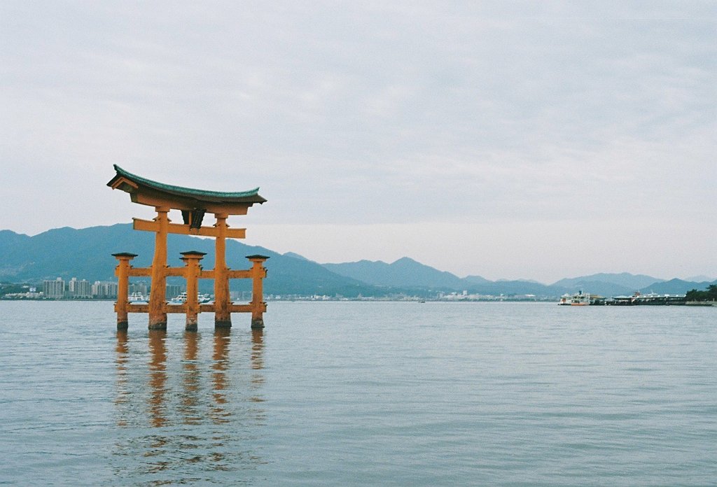 厳島神社