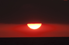 沈む太陽