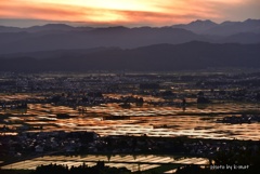 会津盆地に日が沈む④